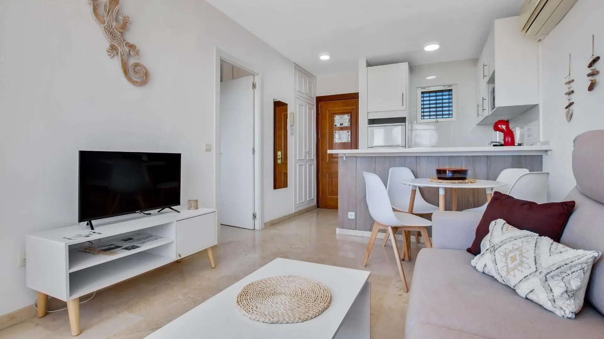 Vistamarina 403A By Ivi Real Estate Apartment Torremolinos