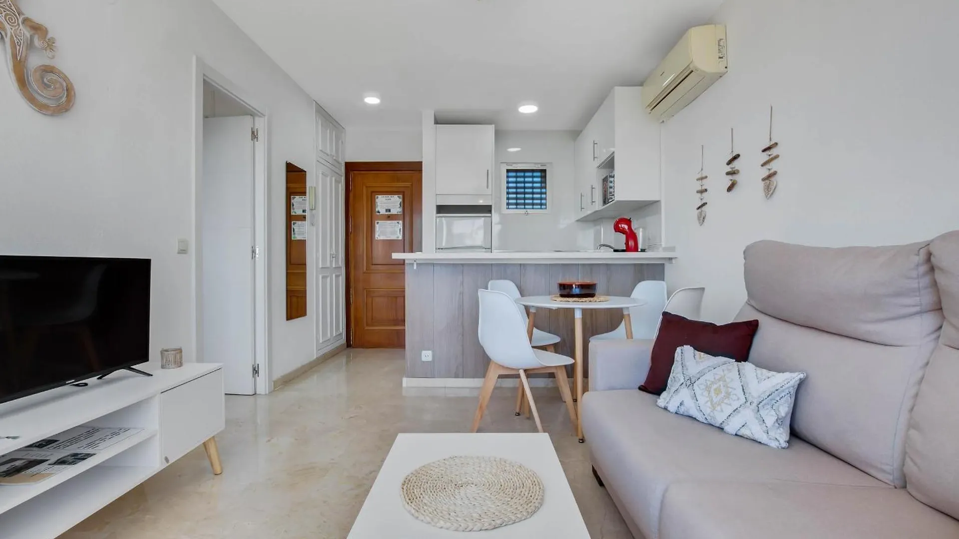 Vistamarina 403A By Ivi Real Estate Apartment Torremolinos 0*,